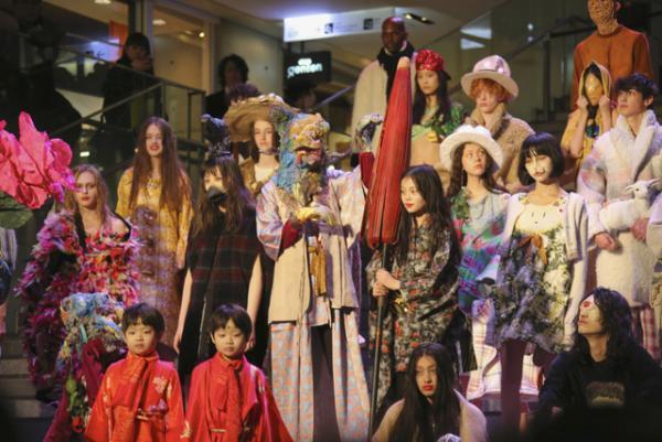 妖怪たちと水木しげるにオマージュを。あらゆる境界を越えたリトゥンアフターワーズ、リトゥンバイ【16-17AW】