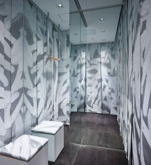 エムエム6 メゾン マルジェラが表参道ヒルズに日本初の旗艦店をオープン。26日までデジタルインスタレーションも