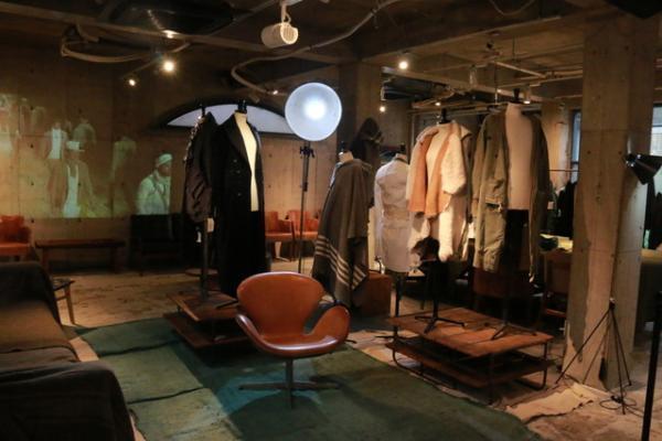 グレッグ・ローレン来日、“贅沢なシャビー”コレクションの期間限定店オープン