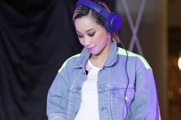 銀座三越で一夜限りのパーティー。“ピンク”のドレスコードでマドモアゼル・ユリア、エリーローズらも参加