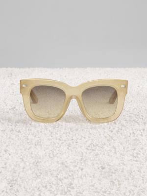 アクネ ストゥディオズのアイウエアコレクションに2種の新モデルが仲間入り