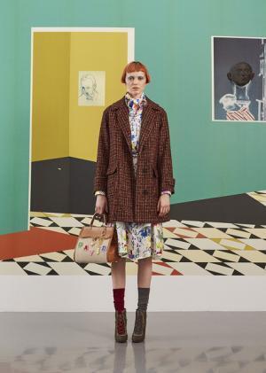 ピカソ、ウォーホルなど巨匠にオマージュを捧げたオランピア ル タン【16-17AWウィメンズ】