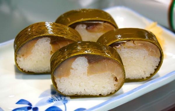 新宿伊勢丹で“お花見”感じる京都展スタート。舞妓はんお気に入りパフェ、絶品下鴨茶寮弁当も！