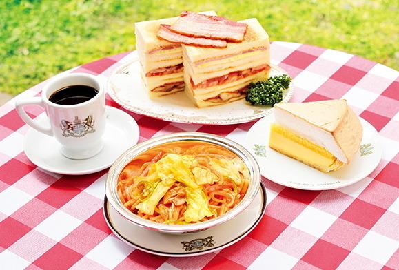 新宿伊勢丹で“お花見”感じる京都展スタート。舞妓はんお気に入りパフェ、絶品下鴨茶寮弁当も！