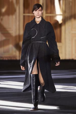 70年代ガレージロックに着想を得たアクネ ストゥディオズのフリースタイル【16-17AWウィメンズ】