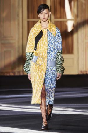 70年代ガレージロックに着想を得たアクネ ストゥディオズのフリースタイル【16-17AWウィメンズ】