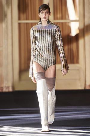 70年代ガレージロックに着想を得たアクネ ストゥディオズのフリースタイル【16-17AWウィメンズ】