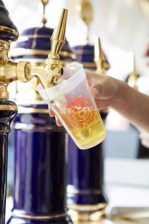 GWは横浜赤レンガ倉庫でドイツの春祭りを体験！日本初上陸の樽生ビールも登場