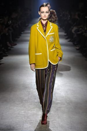 芸術家たちのミューズ・カサッティ侯爵夫人のエキセントリック魂を継ぐドリス ヴァン ノッテン【16-17AWウィメンズ】