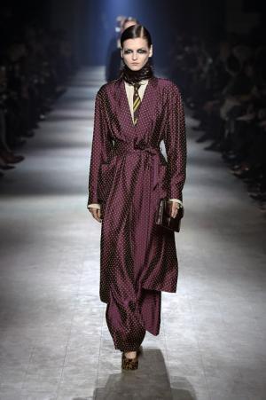 芸術家たちのミューズ・カサッティ侯爵夫人のエキセントリック魂を継ぐドリス ヴァン ノッテン【16-17AWウィメンズ】