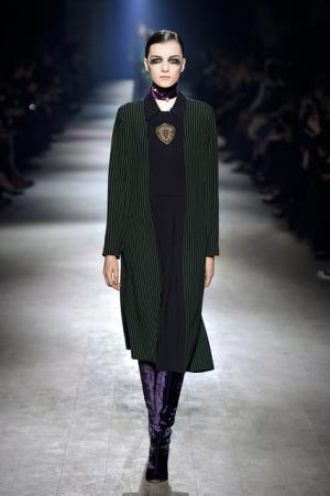 芸術家たちのミューズ・カサッティ侯爵夫人のエキセントリック魂を継ぐドリス ヴァン ノッテン【16-17AWウィメンズ】