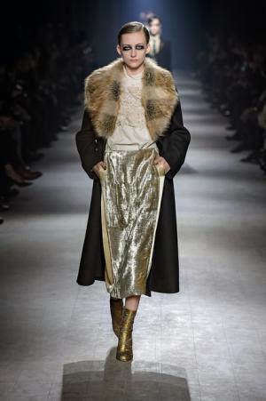 芸術家たちのミューズ・カサッティ侯爵夫人のエキセントリック魂を継ぐドリス ヴァン ノッテン【16-17AWウィメンズ】