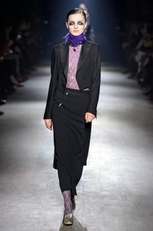 芸術家たちのミューズ・カサッティ侯爵夫人のエキセントリック魂を継ぐドリス ヴァン ノッテン【16-17AWウィメンズ】