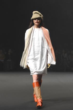 まとふ、日本の美意識に根付くおぼろを尊ぶ【16-17AWウィメンズ】