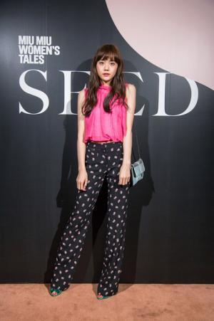 ミュウミュウの新作ショートフィルム『SEED』上映会に主演の安藤サクラ、萬波ユカ、emmaらが来場