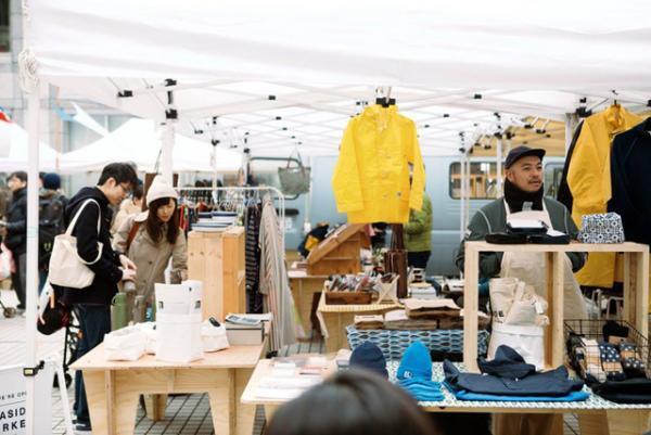 都内のビンテージセレクトショップが集結！新しい形のフリーマーケットが毎月第1日曜日に青山で開催