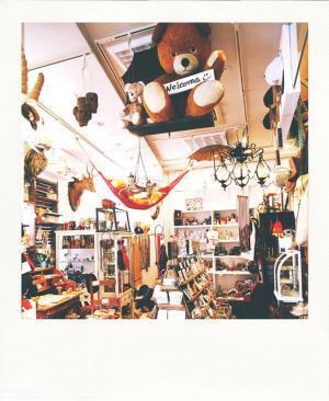 都内のビンテージセレクトショップが集結！新しい形のフリーマーケットが毎月第1日曜日に青山で開催