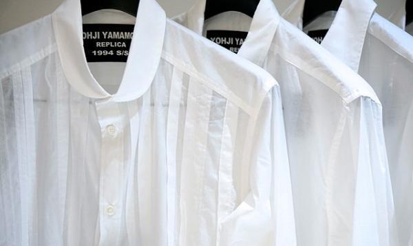 山本耀司の“今”を凝縮した限定ストアが伊勢丹メンズにオープン。限定＆先行販売アイテム、本人弾き語り音源のノベルティーも