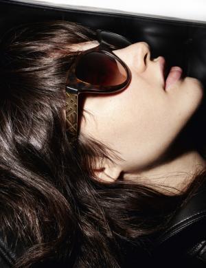 バーバリー新作アイウエアは、ブランドを象徴する“ハウスチェック”をモダンにアレンジ