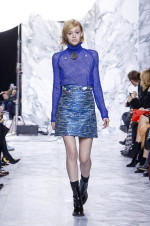 カルヴェンのミューズはヒマラヤをバイクで旅するパリジェンヌ【16-17AWウィメンズ】