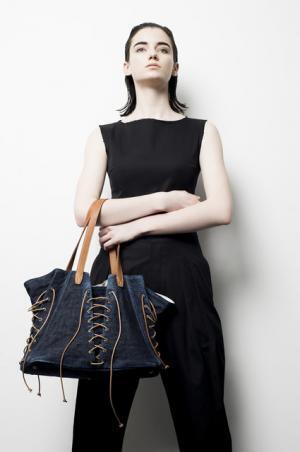 ディスコード ヨウジヤマモト、銀座三越に限定ストアオープン。“1番ちいさなディスコード”も展開