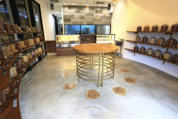 ナッツ専門店グルーヴィナッツが鎌倉に2号店をオープン、ご当地フレーバー“バーニャカウダナッツ”など