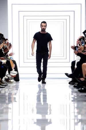 サンローランの新クリエティブディレクターにアンソニー・ヴァカレロが就任