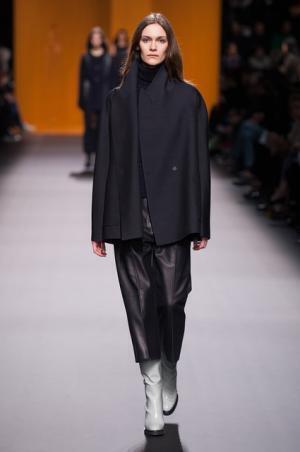 エルメス、メゾンのヘリテージに立ち返り至高の美を追求【16-17AWウィメンズ】