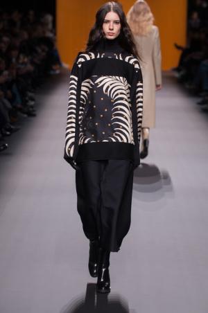 エルメス、メゾンのヘリテージに立ち返り至高の美を追求【16-17AWウィメンズ】