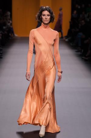 エルメス、メゾンのヘリテージに立ち返り至高の美を追求【16-17AWウィメンズ】