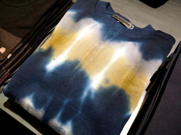 ジル・サンダー、新宿伊勢丹で岡山“焼杉” モチーフの日本限定コレクションを先行発売