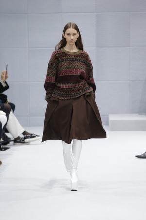 デムナ・ヴァザリアによる新生バレンシアガ【16-17AWウィメンズ】