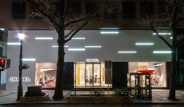 シャネルが西日本最大のブティックを心斎橋にオープン