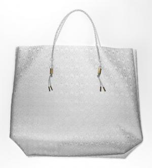 mame、PVCバッグコレクションの新作を発売。クラッチ、チェーンバッグなど全4型