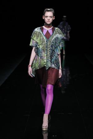 グラフィカルにアールデコを遊ぶユマコシノ【2016-17秋冬ウィメンズ】