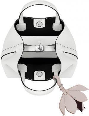 ディオール、“日本の桜”をイメージした日本限定バッグ発売