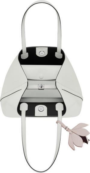 ディオール、“日本の桜”をイメージした日本限定バッグ発売