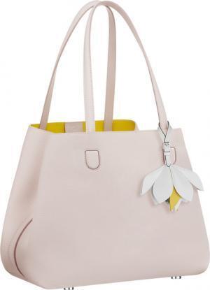 ディオール、“日本の桜”をイメージした日本限定バッグ発売