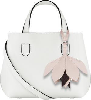 ディオール、“日本の桜”をイメージした日本限定バッグ発売
