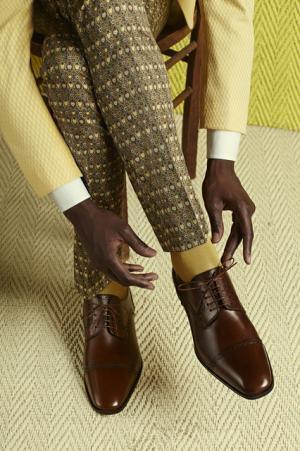 クリスチャン ルブタンが描く“サプール”の世界、メンズに3型の新作シューズ登場