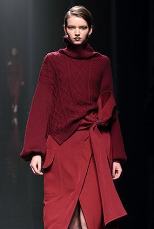 ハナエモリ マニュスクリ、暗影に映る華麗な花々。無機物と有機物の融合を表現【16-17AWウィメンズ】