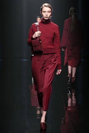 ハナエモリ マニュスクリ、暗影に映る華麗な花々。無機物と有機物の融合を表現【16-17AWウィメンズ】