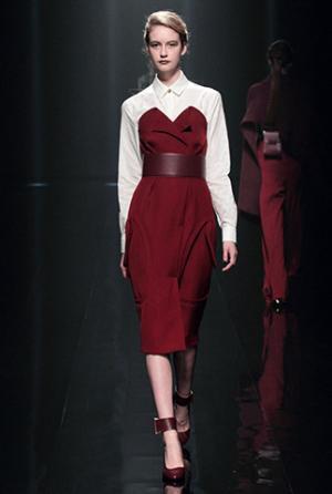 ハナエモリ マニュスクリ、暗影に映る華麗な花々。無機物と有機物の融合を表現【16-17AWウィメンズ】