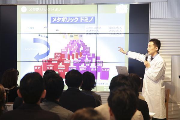 低糖質のパスタやロールケーキが期間限定で青山レクサスで味わえる。スイーツレシピは鎧塚シェフ考案