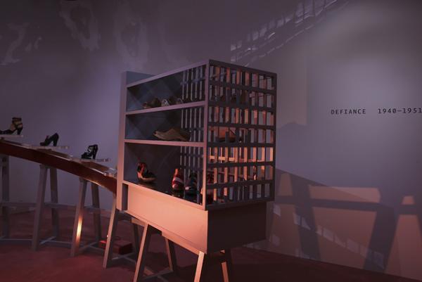 バリー 銀座店がオープン。記念に100足のアーカイブシューズから100年の歴史を辿る世界初エキシビション開催