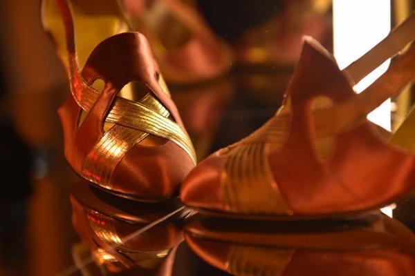 バリー 銀座店がオープン。記念に100足のアーカイブシューズから100年の歴史を辿る世界初エキシビション開催