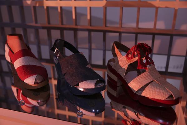 バリー 銀座店がオープン。記念に100足のアーカイブシューズから100年の歴史を辿る世界初エキシビション開催