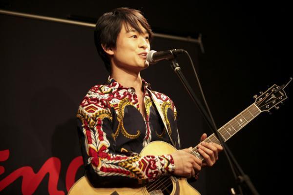 ギターブランドフェンダーの隠れ家で開催された大人のバースデーパーティ！尾崎豊の「I LOVE YOU」を息子が歌う