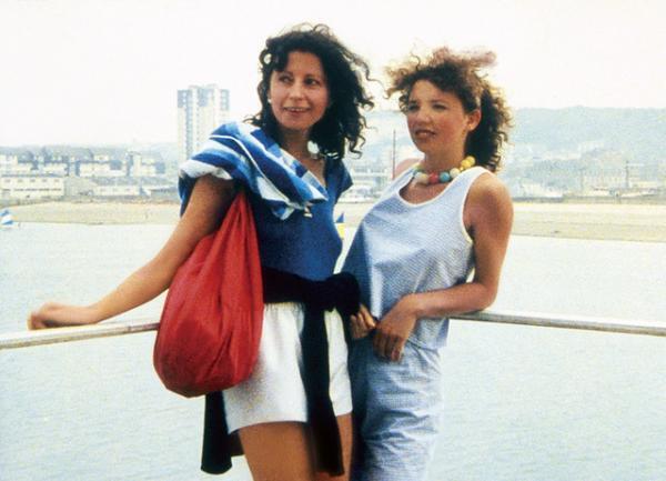 パズザバトン表参道店で恋愛喜劇の巨匠エリック・ロメールが描く美しい女たちの企画展