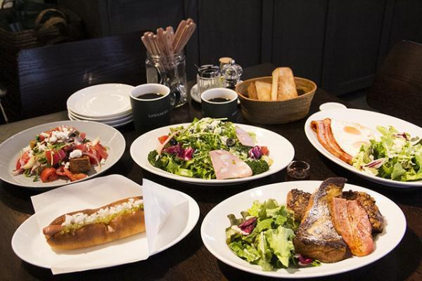 NEWoManのグルメゾーンがいよいよオープン！日本初進出のピザ店から朝4時まで営業するフードホールなど